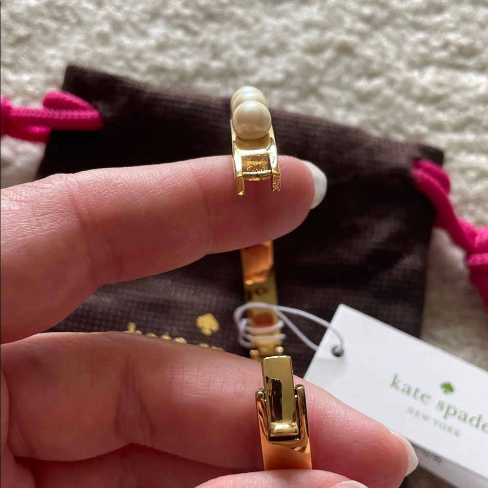 kate spade ♠️ NWT Gold & Pearl bracelet with dust bag - Picture 5 of 12